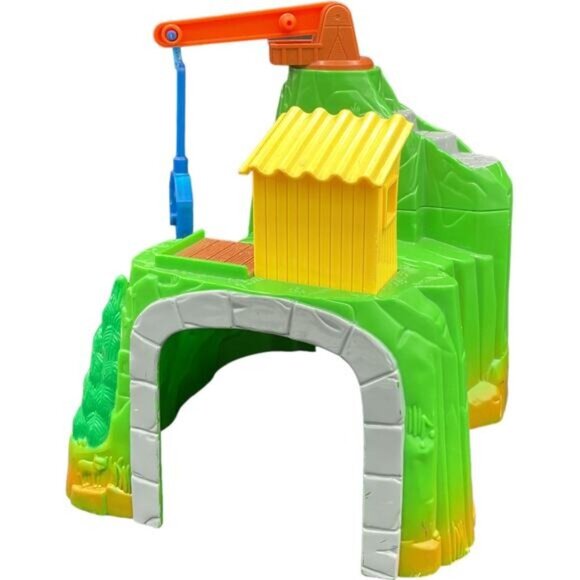 Fisher Price Geotrax Timber Town Tunnel With Crane - Picture 5 of 9